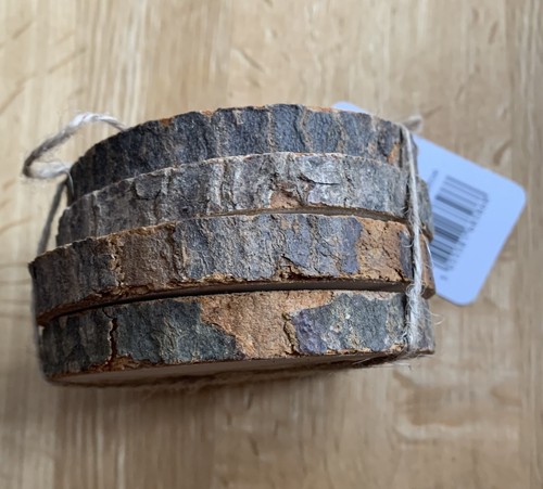 Brand New Natural Log Slice Coasters- Set Of 4 - CHRISTMAS -Coffee Table - Picture 2 of 5