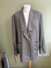 Sisters & Seekers Grey Taupe Fauna Oversized Blazer Jacket Size Medium BNWT