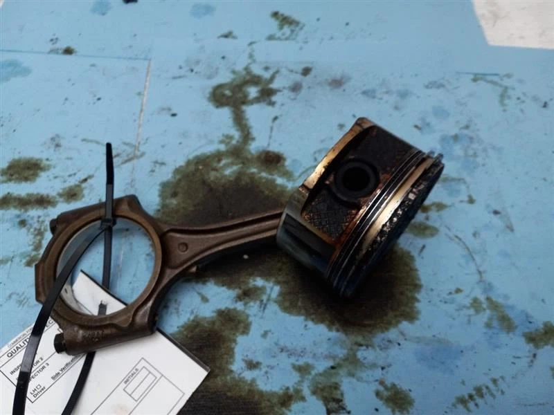 2010 CHRYSLER TOWN COUNTRY ПОРШЕНЬ 61869 - Изображение 4 из 4