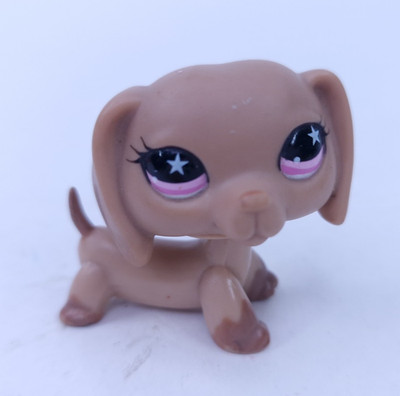 Littlest Pet Shop Dachshund #932 Dog Figure Pink Eyes Teckel Rare Animal