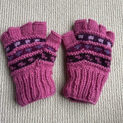 Mexicali Blues Gloves Fingerless Hand Knit 100% Wool Fleece Lined Nepal