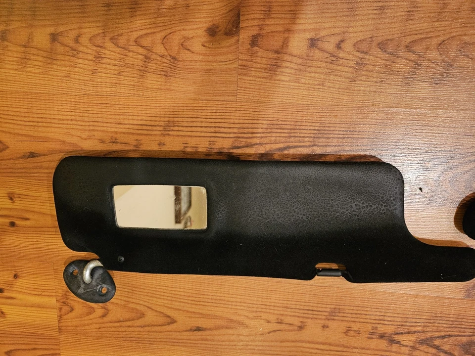 Par de quebra sol preto Toyota MR2 1985-1989 - Imagem 4 de 4