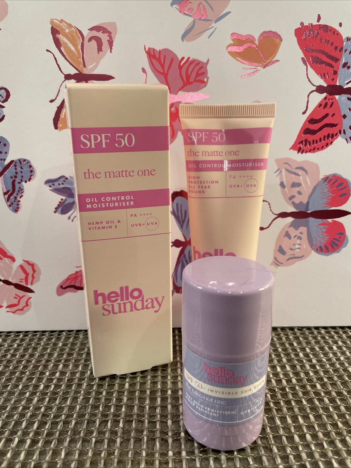 Hallo Sunday 2 Teiliges Sonnenpflege Set Feuchtigkeits Cream SPF 50+ Stick SPF50