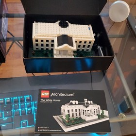 LEGO ARCHITECTURE: The White House (21006)