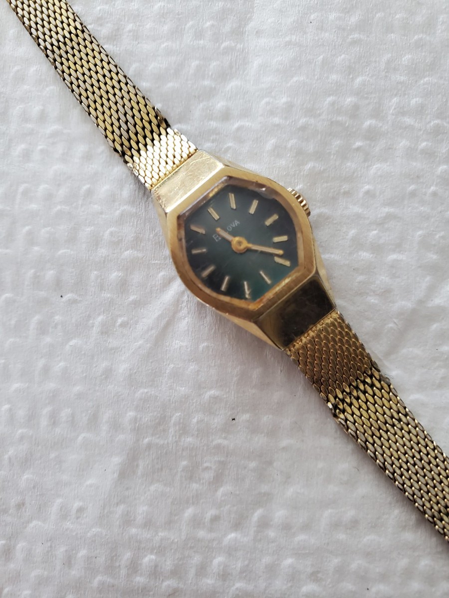 Vintage Bulova Ladies Watch, New Battery, RUNS Fine. Reduced  display picture 3