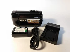 Sony Handycam HDR-CX100 digital camcorder, works, w/batt & charger, READ
