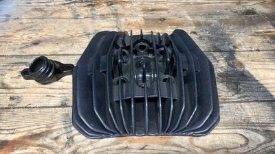 MOTORRAD MOTOR ZYLINDERKOPFHAUBE MIT AUSPUFFFLANSCH