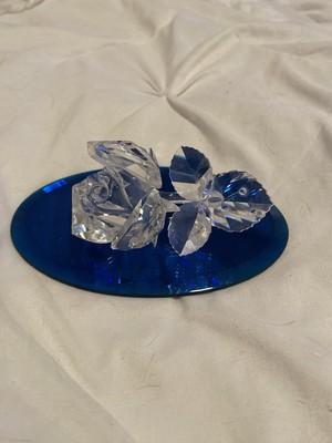 Swarovski Crystal Rose with Dew Drops on the Leaves #174956 Retired  (K11)