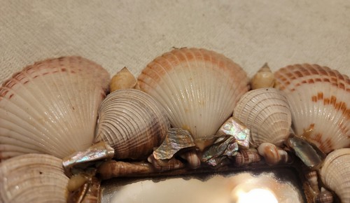 Specchio 3,5x3,5 con cornice a conchiglia da appendere quadrato o angolato - Foto 4 di 8