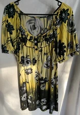 Gitano Women's Size Large Blouse Floral Ruffled Neckline Yellow Black White Top