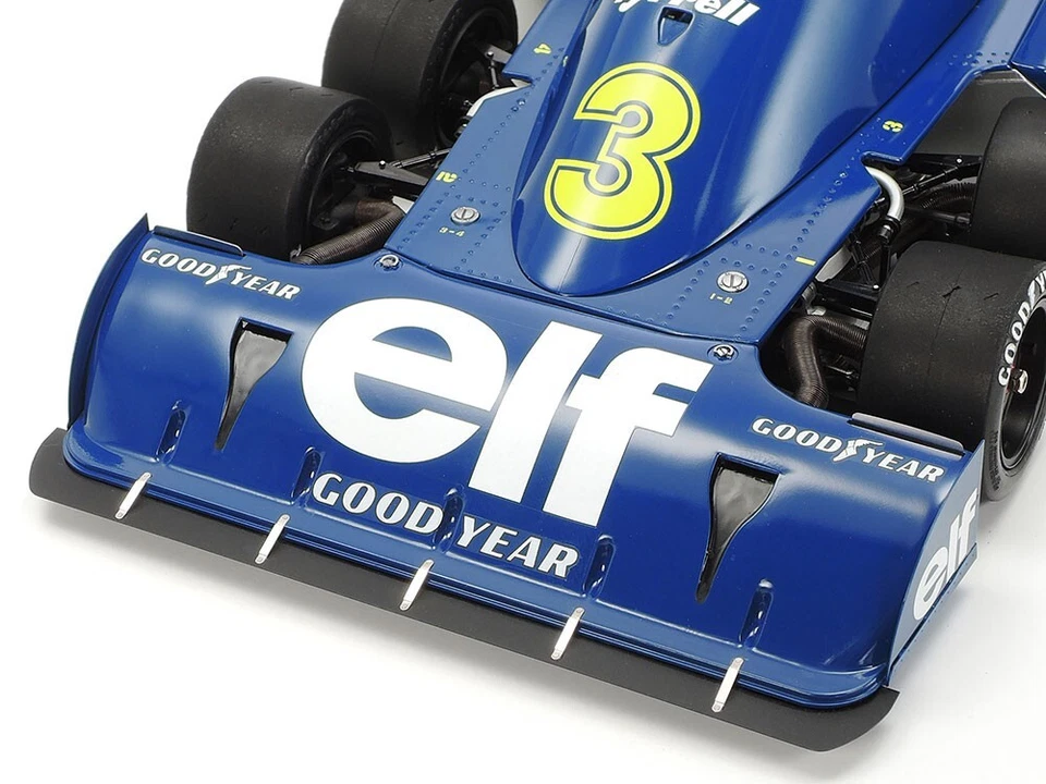 Tamiya 12036 F1 Gara Auto - 1975 Tyrrell P34 Sei Wheeler 1:12 Scala Plastica Kit - Immagine 4 di 4