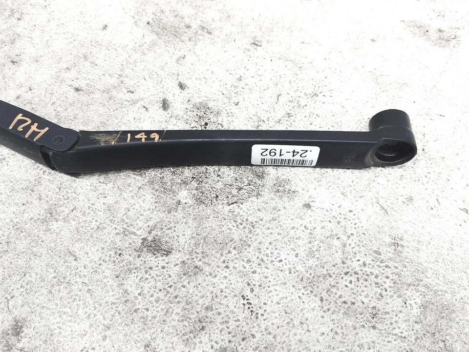 Brazo limpiaparabrisas pasajero derecho Hyundai Elantra 2011-2016 98320-3X500 Foto 2 de 4