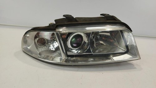 Phare Avant Droit Pour Audi A4 Avant Phase 1 Break - Modèle 1.9 TDI 1996 - Occasion En Bon état