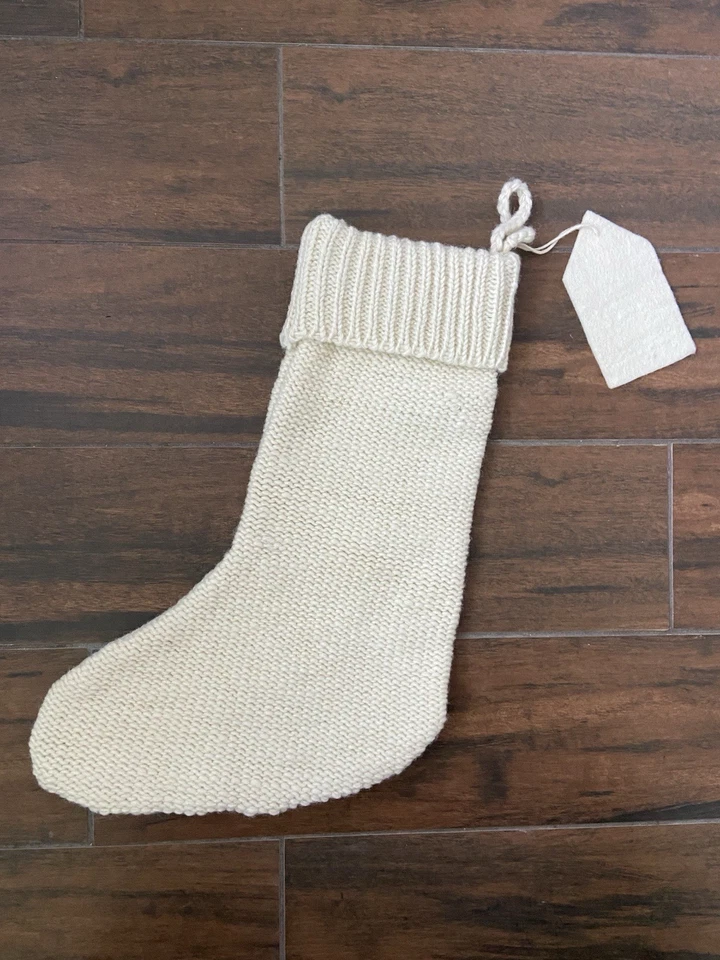 Medias de Navidad West Elm Tejidas Hilo Metálico Starburst Foto 2 de 4