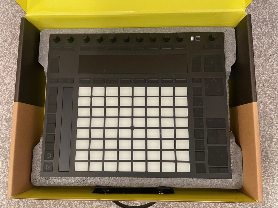 Ableton Push 2 Midi Controller and Live 10 Full Suite Software - Image 2 of 4