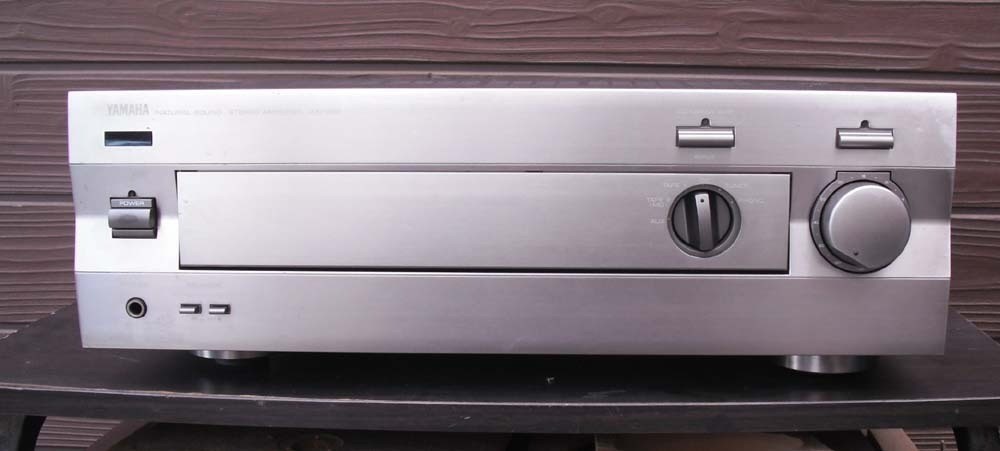 Yamaha AX-592 Natural Sound Stereo Integrated Amplifier Confirmed