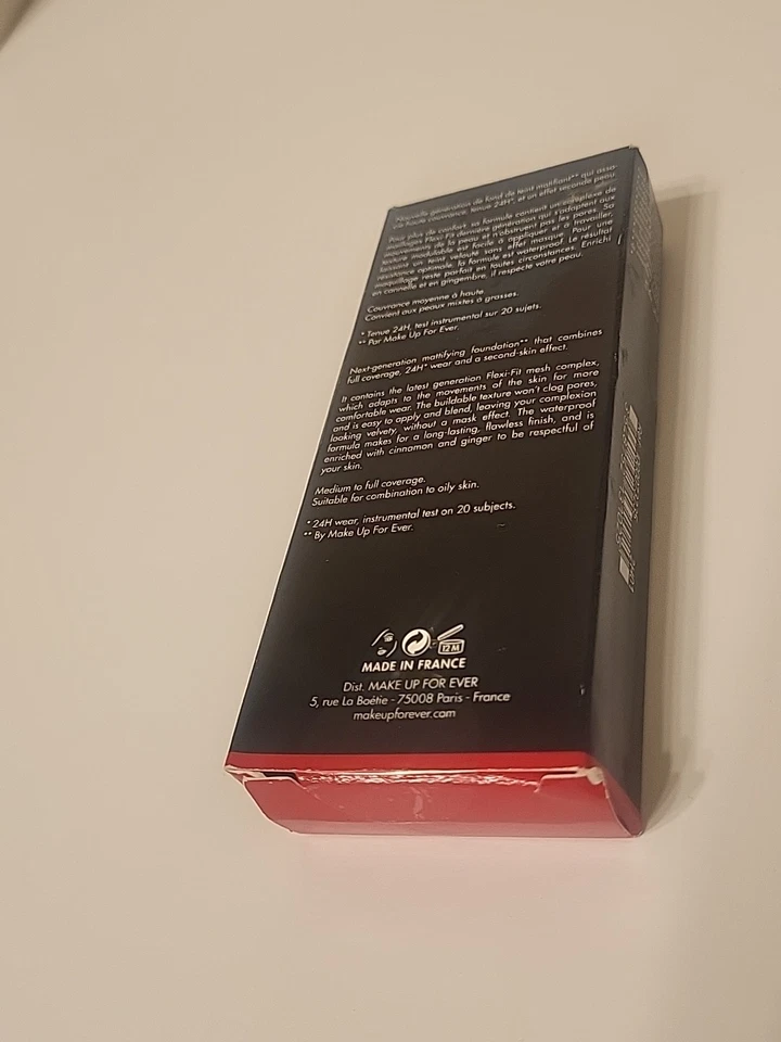 Make Up For Ever Matte Velvet Skin Full Coverage Foundation 30ml/1.01 Floz Y235 - Image 3 of 4