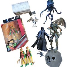 Junk Drawer Lot Toys Mcfarlane DC Robin COD Alien Great Lot Vintage
