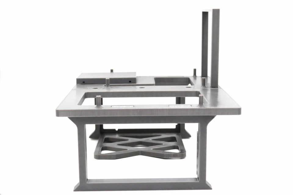 PC Test Bench mit GPU Support, SSD Fach 2,5'  PETG in Grau/Schwarz - Bild 4 von 4