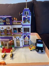 Lego Friends Heartlake Grand Hotel 41101 - Manuals - Missing 5 pieces ? see ad