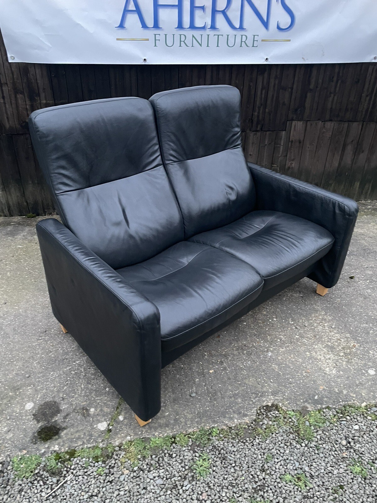 *Black Leather Ekornes Stressless 2 Seater Sofa FREE DELIVERY 🚚* eBay