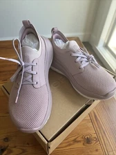 *Brand New* Women's Size 9.5 OOfos OOmy Stride Casual  Shoe White Stardust