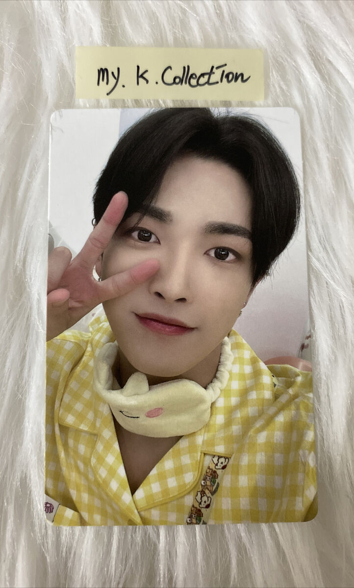 ATEEZ Hongjoong Pajamas Photocard THE WORLD EP:1 MOVEMENT ATEEZ Hongjoong Pajamas Photocard THE WORLD EP:1 MOVEMENT