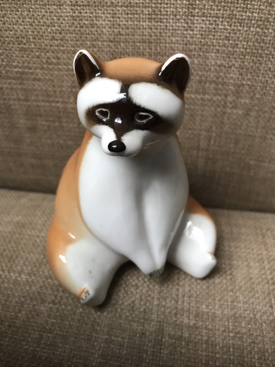 Lomonosov Sitting Raccoon Figurine Hand Painted Porcelain Figure