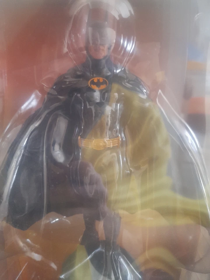 Diamond Select Toys DC Gallery Batman 1989 Michael Keaton Statua diorama PVC - Immagine 2 di 3