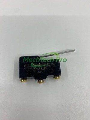 1PCS NEW  MJ2-1701 Micro Basic Limit Switch  Moujen Fast Delivery