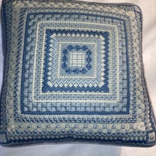 Vtg Beautiful Blues Bargello Needlepoint Needlework Square Pillow 11” X 11”
