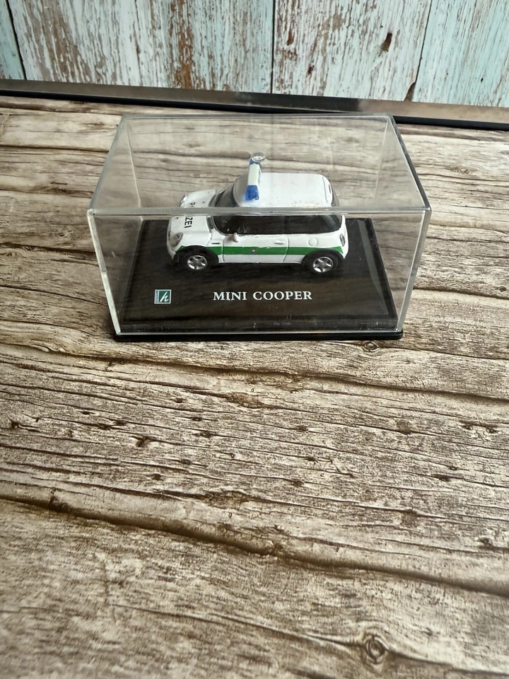 1/87 Mini Cooper Polizei Police Model Car Collectable Vintage Rare - Image 2 of 4