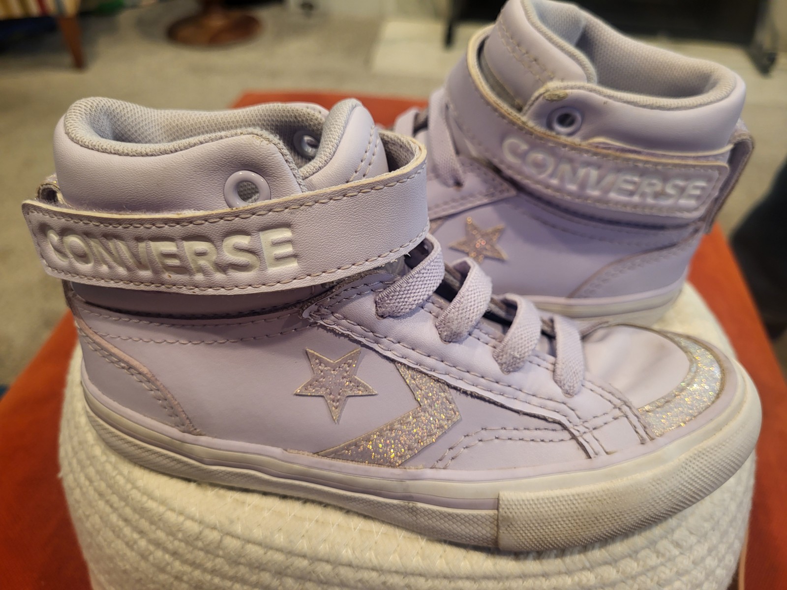 Converse All Star Kids Lavender Glitter High Top Sneakers Adjustable Strap