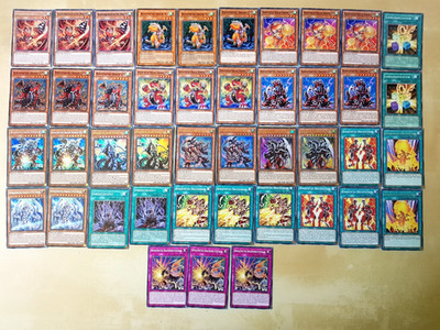 Bewaffneter Drache Deck  YU-GI-OH LV3 LV5 Lv7 LV10 Donner Weiß Drachenfunke