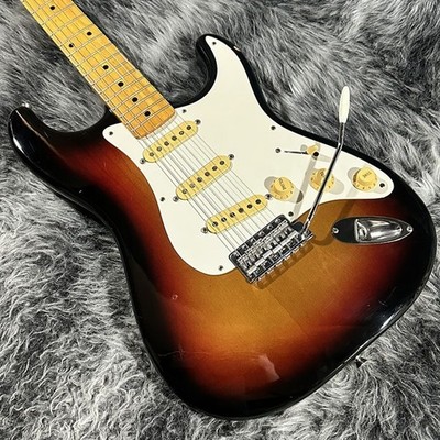[Fender Japan] Stratocaster ST57-70 E-Gitarre Made in Japan mit Softcase