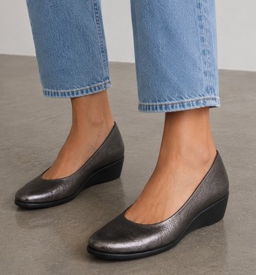 WOMEN'S CLARKS UNSTRUCTURED Pewter Flats  Leather  Shoes  SZ 6.5 M