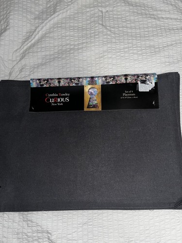 NWOT Cynthia Rowley Curious New York Halloween Placemats Set Of 4 - Picture 8 of 9