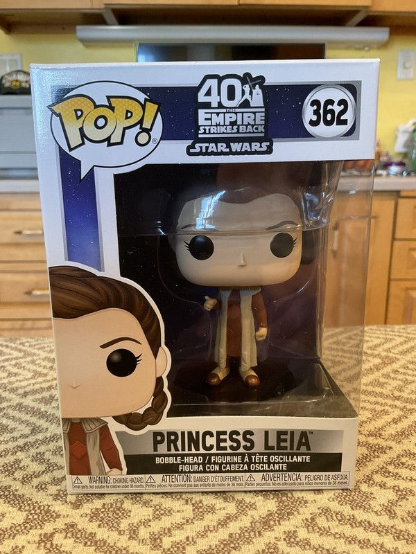 Funko Pop! 362 Star Wars: Episode V The Empire Strikes Back - Princess Leia NEW