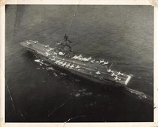 USS Ticonderoga Aircraft Carrier 1960s Press Photo 8x10 Aerial Sea   *P146a