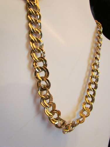CHUNKY Vintage MONET NECKLACE 20\