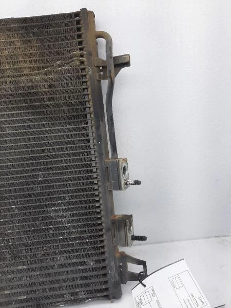 AC Condenser 3.8L Fits 2005-2007 CHRYSLER TOWN & COUNTRY 04677509AC - Imagem 3 de 4