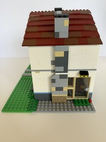 LEGO CREATOR FAMILY HOUSE 3 in 1 SET - 31012 - RETIRED SET- Missing a few things