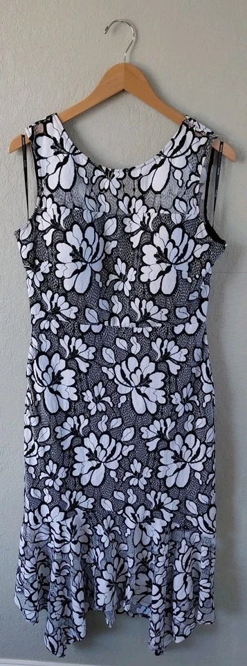 Платье миди женское Kensie без рукавов черно-белое с цветочным рисунком размер 12 классическое  - Изображение 4 из 4