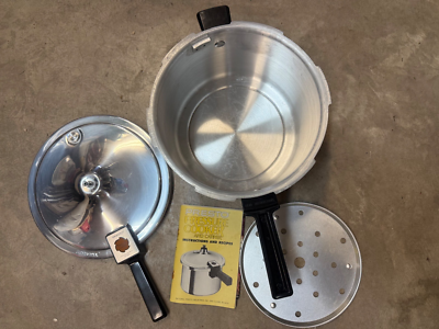 #ad VINTAGE PRESTO PRESSURE COOKER CANNER 409A Tray Included No Jiggler $60.00