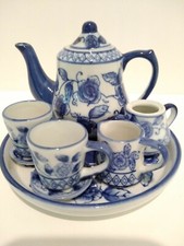 Ganz Bella Casa Blue And White Miniature Tea Set