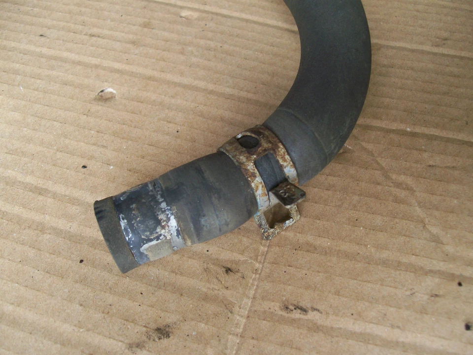 PEUGEOT 206 НАГРЕВАТЕЛЬ МАТРИЦА ОХЛАЖДАЮЩЕЙ ЖИДКОСТИ ШЛАНГ ВЕРХНИЙ ШЛАНГ ОТ 2000 ГОДА 3 ДВЕРИ LX 1.4 - Изображение 2 из 4