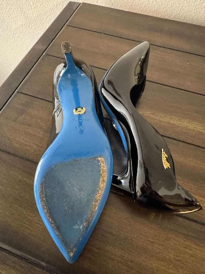 Tacones altos de charol negro Loriblu Foto 4 de 4