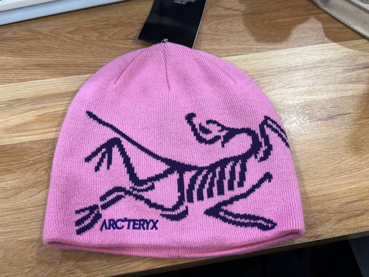 Arc'teryx Bird Head Toque Beanie - Pink - Wool Winter Ski Hiking Hat - NWT