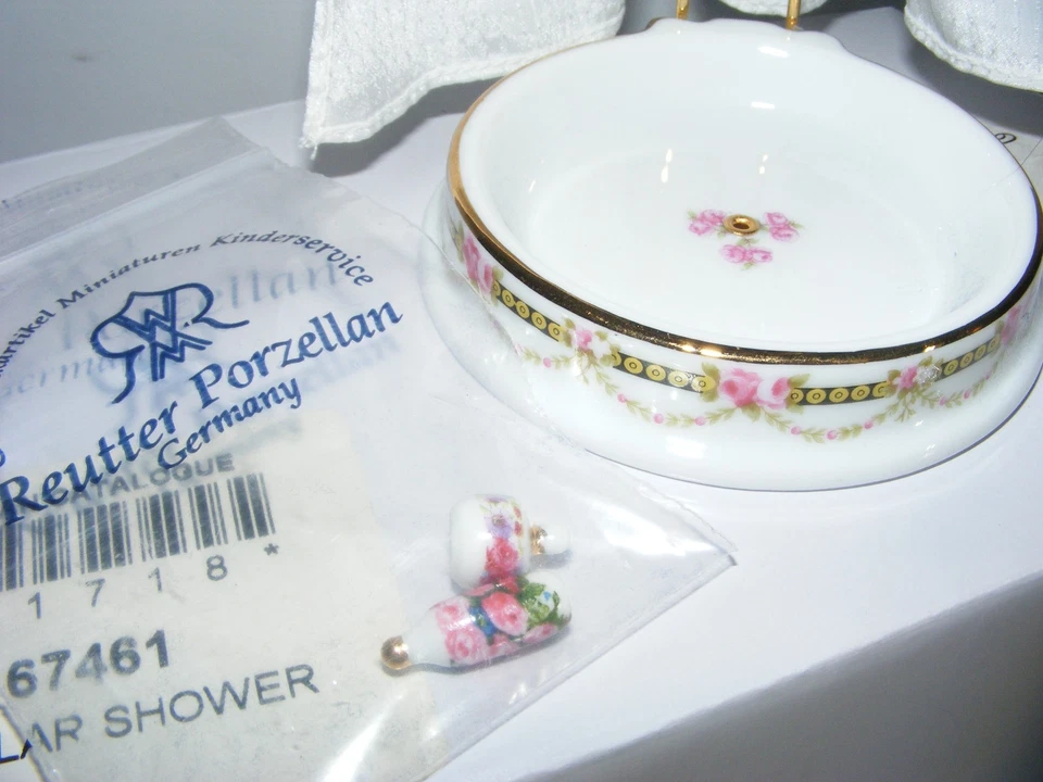 Reutter Porzellan Dollhouse Furniture Circular Shower - Image 3 of 4