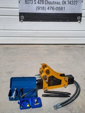 Mini Excavator Hydraulic Hammer/Breaker Attachment with Two Chisels